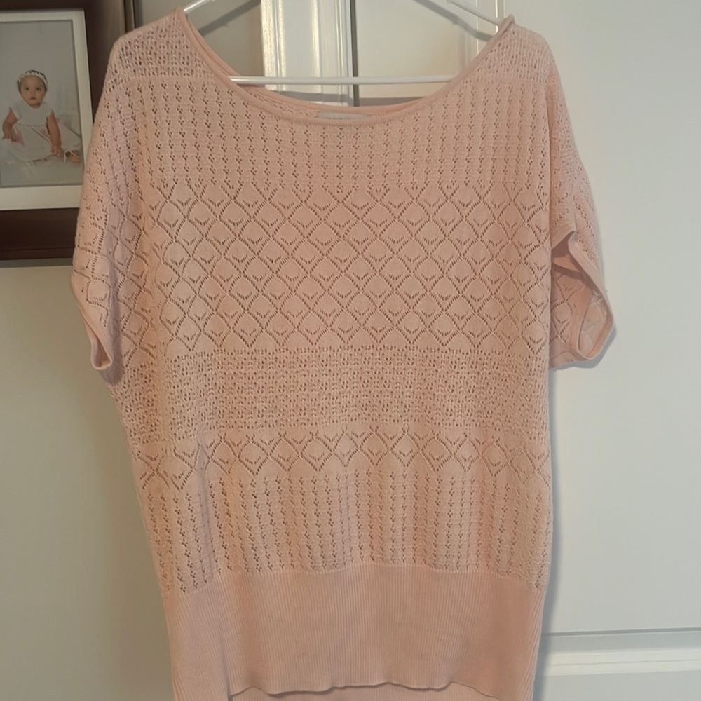 New York company pink sweater. Very nice and great condition